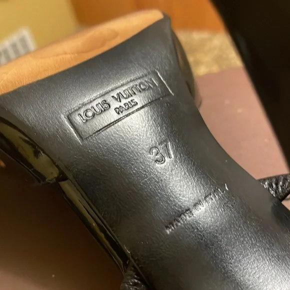 Louis Vuitton Black Patent Leather Heels - Picture 6 of 7